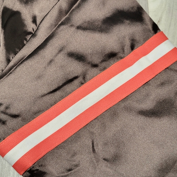 Cleveland Browns Jacket Adult L Season Ticket Member Bomber Brown NFL Satin - Picture 13 of 13